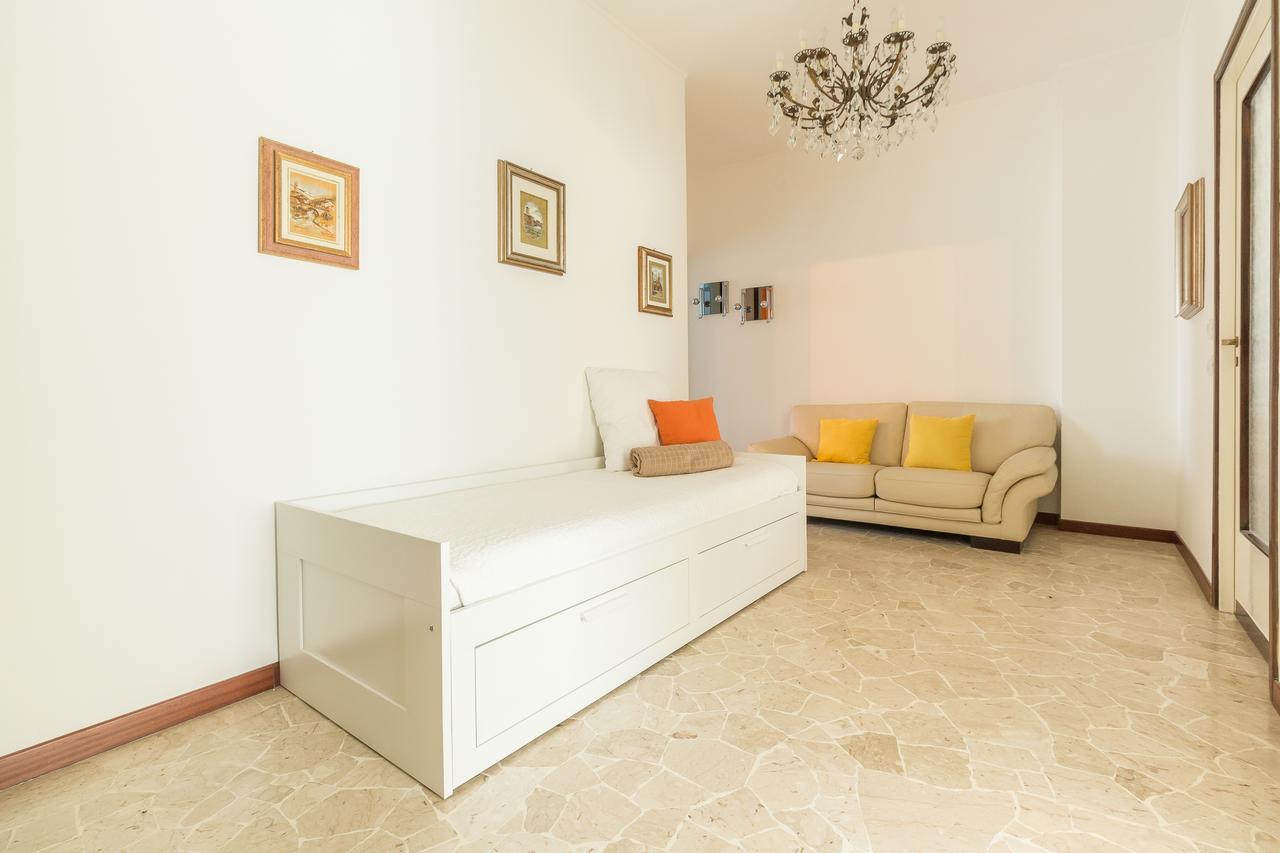 Alessia'S Flat- Sondrio M3 Διαμέρισμα Μιλάνο Εξωτερικό φωτογραφία