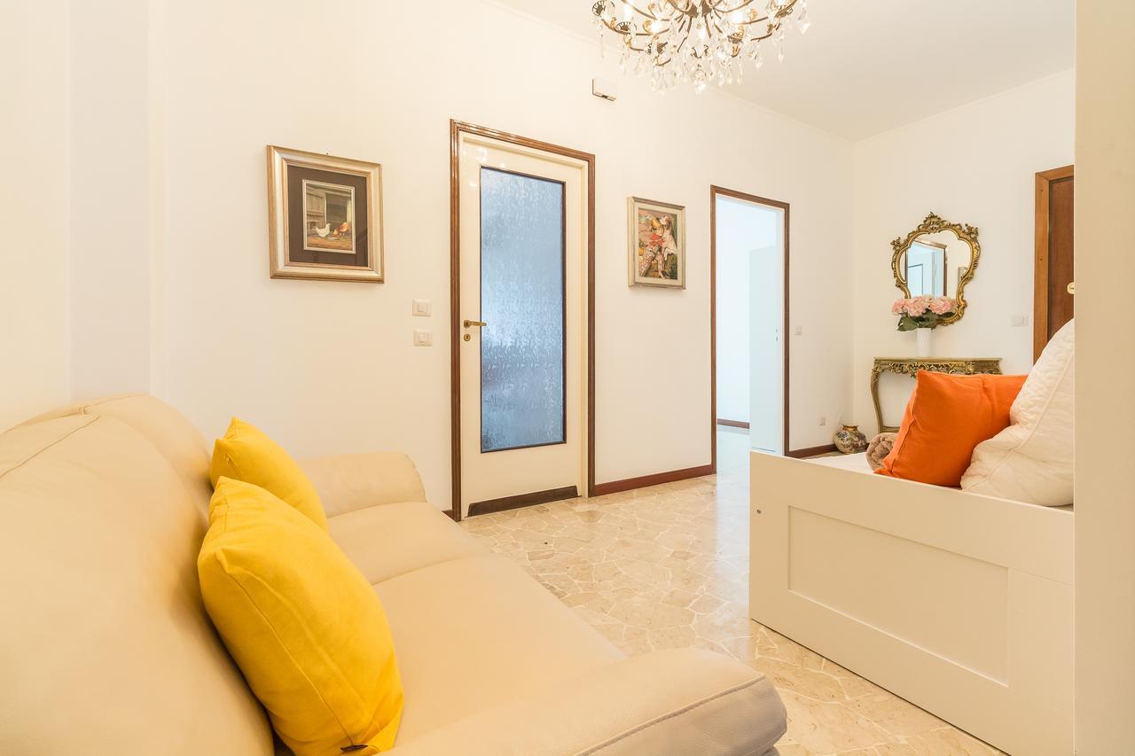 Alessia'S Flat- Sondrio M3 Διαμέρισμα Μιλάνο Εξωτερικό φωτογραφία
